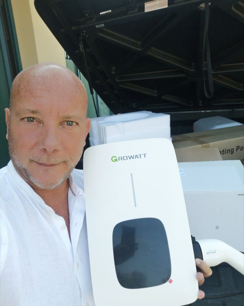 Mr Cristian Gobita from #Growatt Italia team sent a big shoutout to THOR #EVcharger !
Since it went on sale, it has gained a lot attention and loads of business inquiries from our Italian customers. 
Thank you for all your great support ! https://t.co/JPF7q5aYAX