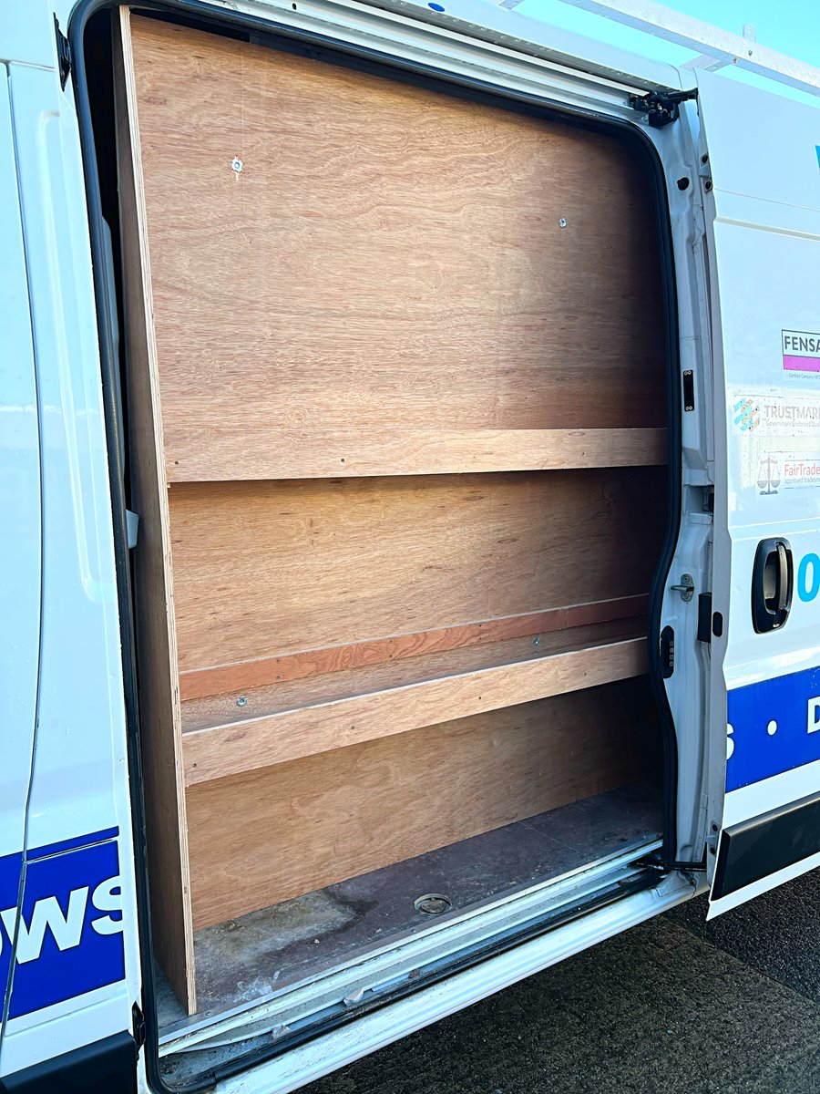 vehicleaccltd's tweet image. This week we fitted this 2020 Peugeot Boxer with a side load door storage cabinet and T-Series hook dead lock! A perfect way to store your tools securely!😌
Call us now for a FREE QUOTE: 03332007244

#vansecuritylocks #hooklock #bristoltradesman #transitvan #plylining #vanlifeuk