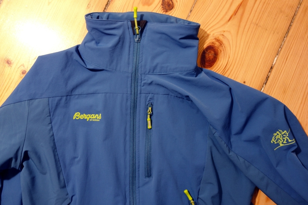 gipfelwelt's tweet photo. Bergans hat mir die Torfinnstind aus der aktuellen Kollektion zum Testen zur Verfügung gestellt. Was leistet die Jacke, die als Hybrid zwischen Softshell und Midlayer angelegt ist? #Archiv #Testbericht #Bergans #Hybrid #Jacke #Kleidung #Midlayer
https://t.co/X4xQMPPvZB https://t.co/9FduLYEQad