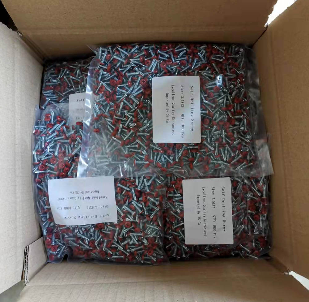 GGalen6's tweet photo. Colored paint head screws, the customer just gave me the shipping address today. Now the port COVID-19 is serious and Spring Festival comes, the shipping costs have gone up. My God!! #drillingscrew https://t.co/V4a1RK3qRi