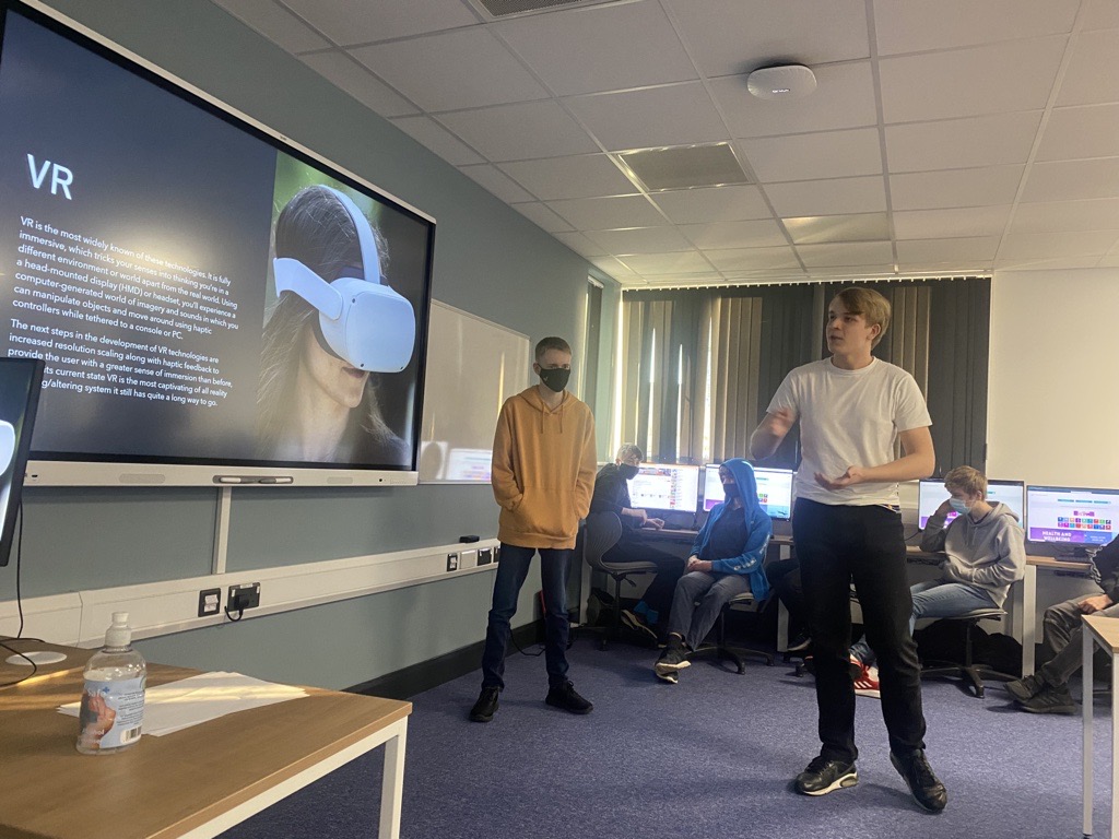 After a session last week using <a href="/Microsoft/">Microsoft</a> #HoloLens 2 and <a href="/htcvive/">HTC VIVE</a> Cosmos the #TLevel group consider the uses of augmented reality and virtual reality now and in the future by producing excellent presentations. Well done all! <a href="/ExeterCollege/">Exeter College</a> <a href="/TechExeter/">TechExeter</a> @Pearson_UK <a href="/TLevels_govuk/">T Levels</a>