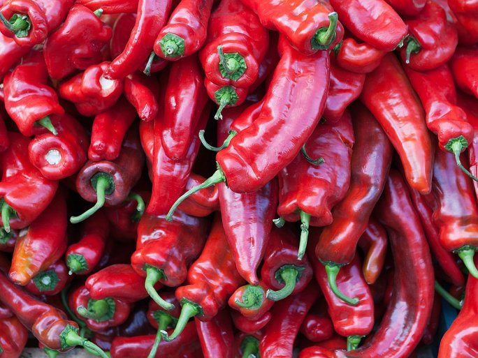 David Julius and Ardem Patapoutian won the Nobel Prize in 2021. Their research focuses on capsaicin, found in 🌶 hot peppers. Hungarian discoveries, including research at ⚜ the University of Pécs, have contributed to the 🥳 success in this field. 
international.pte.hu/news/foundatio…