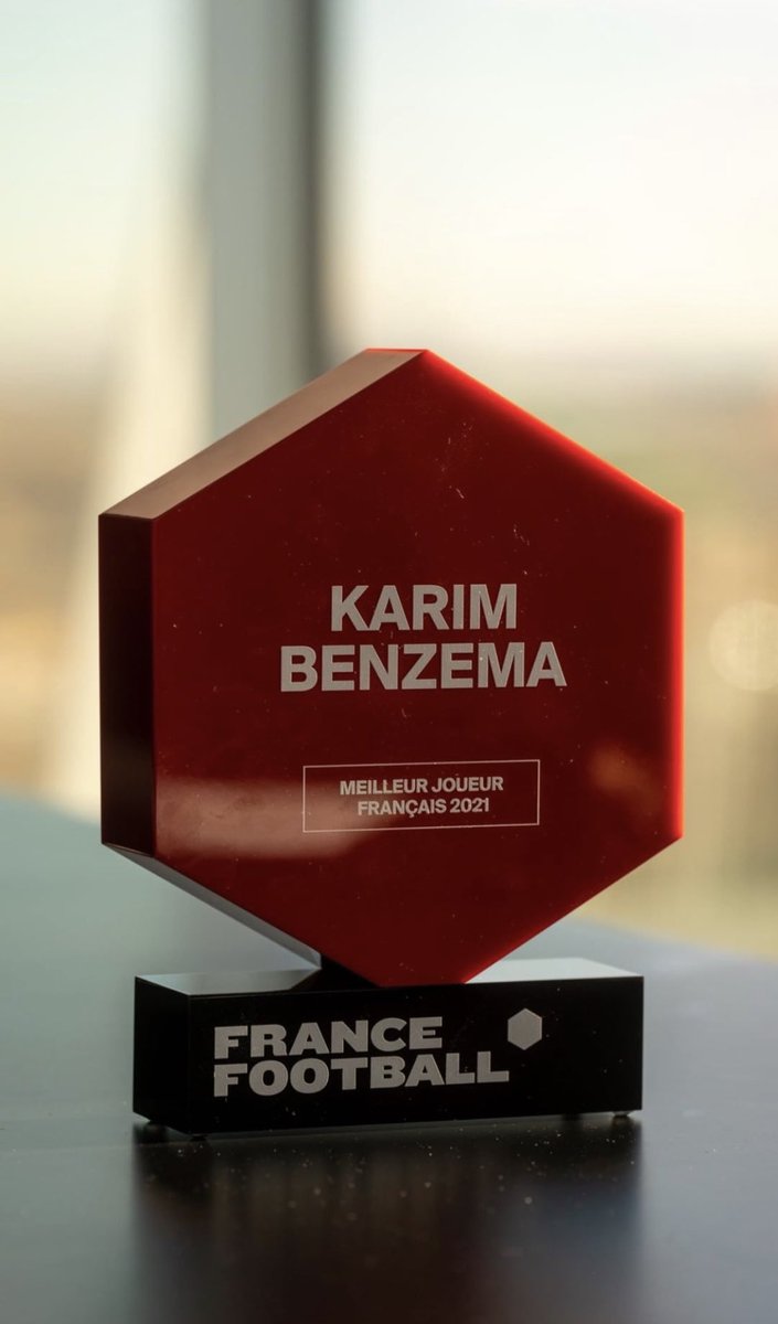 EditionMerengue's tweet photo. Le meilleur joueur français de 2021. https://t.co/7w18O6Ilaq