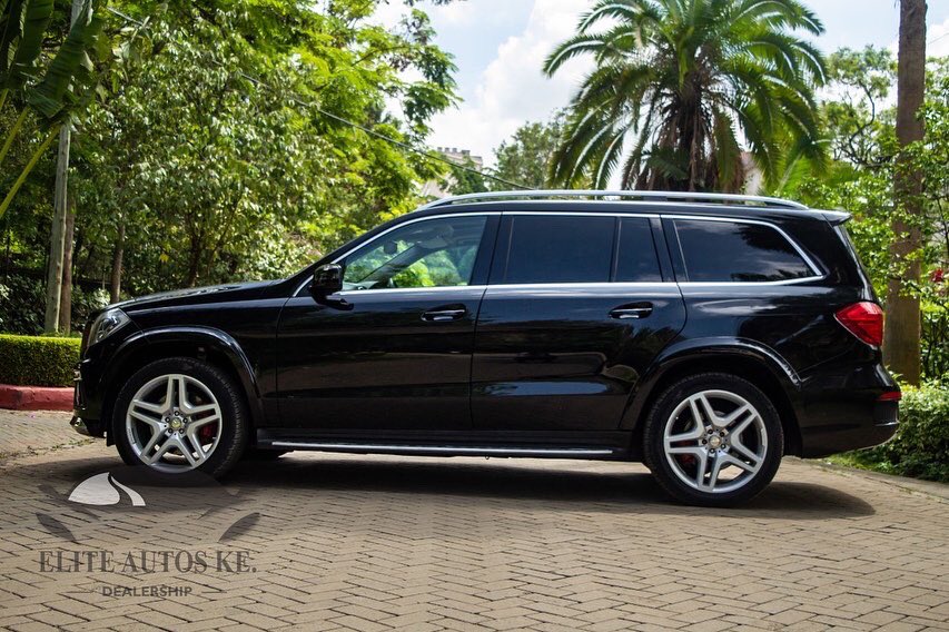 nkatha_maureen's tweet photo. Mercedes Benz GL350 blueTEC 2015 🔥 3000cc , V6 Diesel Engine , AMG sport package Fully loaded #MercedesBenz #GLclass
Ksh 9.7M
For more details call or WhatsApp 0705798117
RT widely https://t.co/yVjNwl372I