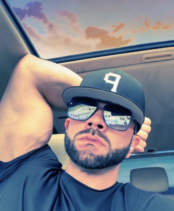 #NewProfilePic #newaccount #newyear #contentcreator https://t.co/SMdPo6YLMn<a href="/tag/newprofilepic"class="tags">#NewProfilePic</a><a href="/tag/newaccount"class="tags">#newaccount</a><a href="/tag/newyear"class="tags">#newyear</a><a href="/tag/contentcreator"class="tags">#contentcreator</a>