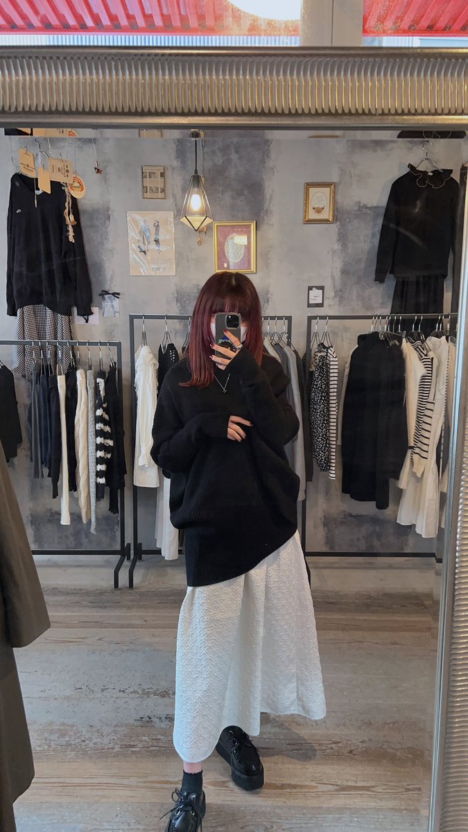 anmna__'s tweet photo. 本日もご来店ありがとうございました！
店頭のニットのご紹介です♥
明日は12:00よりお待ちしております✨ https://t.co/57yteh9ezw