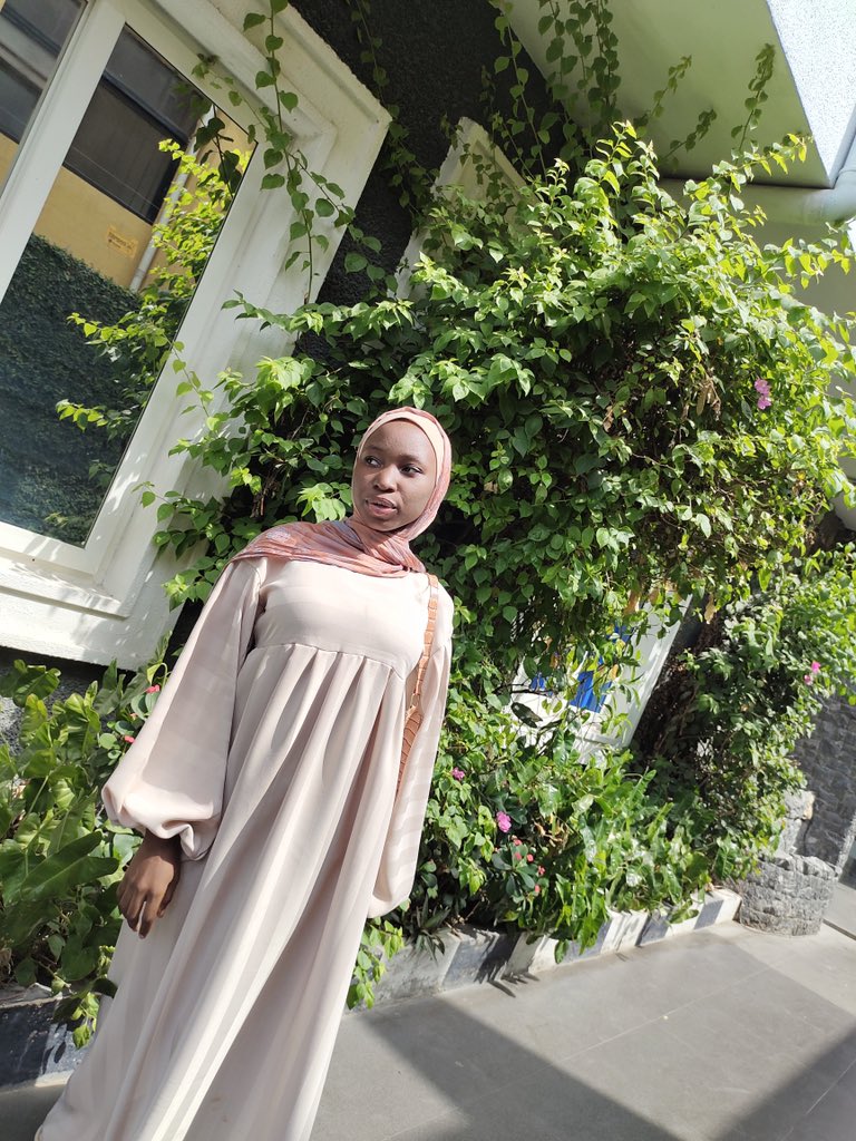 ASwabeerah's tweet photo. Good morning!. another day to shop this look.this dress is very easy,comforting and in style😻🤩

Price;5500 https://t.co/XU1IujHfIq