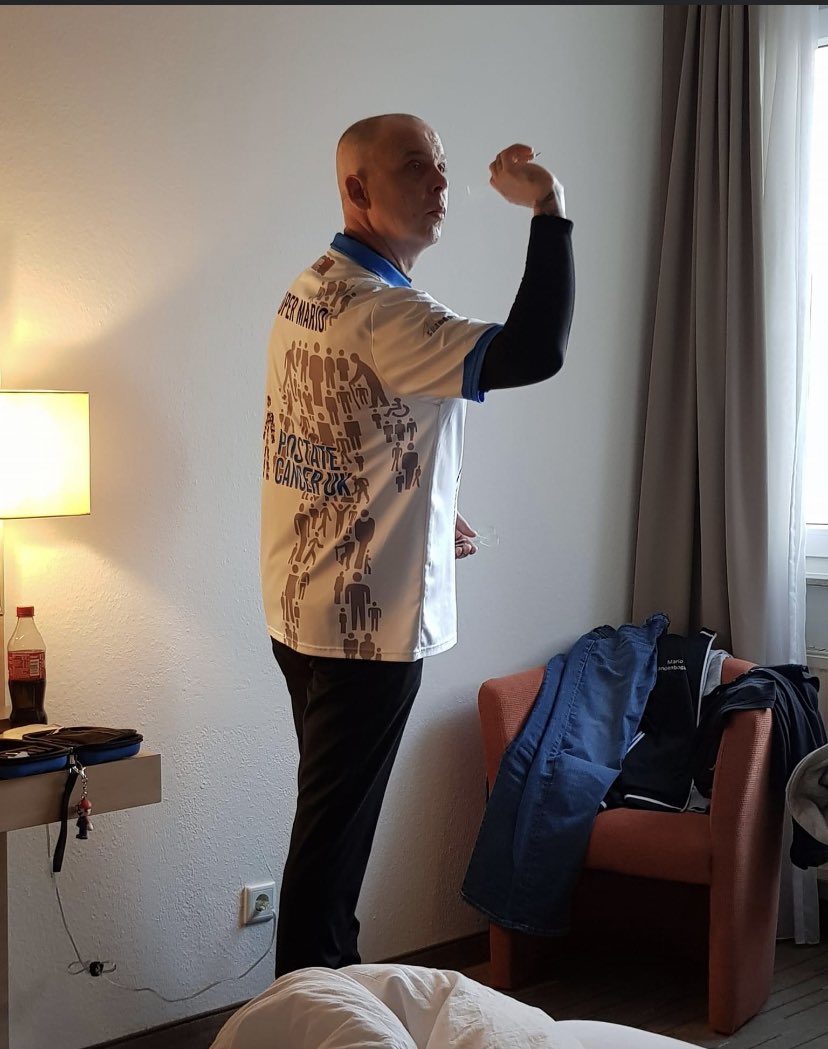 I love both The Great Man &amp; The Great Shirt💙Good Luck for today Mario Vandenbogaerde At PDC QSchool Behind you all the way🎯🎯🎯
Thankyou Thankyou Thankyou for your continued OUTSTANDING SUPPORT for TeamDarts 
<a href="/ProstateUK/">Prostate Cancer UK</a> <a href="/seniahyrag/">Gary Haines</a> <a href="/LauraTurner180/">Laura Turner</a> <a href="/MichaelBridge_/">Michael Bridge</a> @dtfrworld