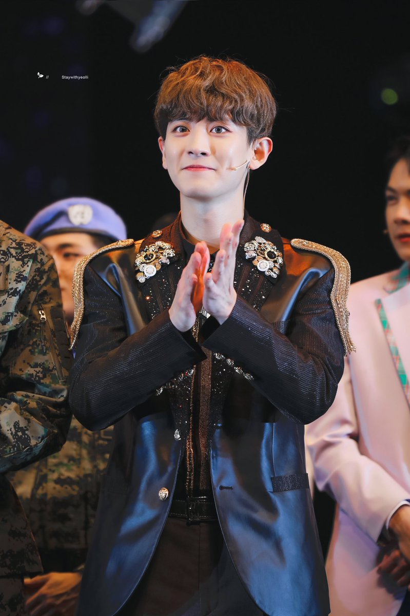 StayWithYeolli tweet media