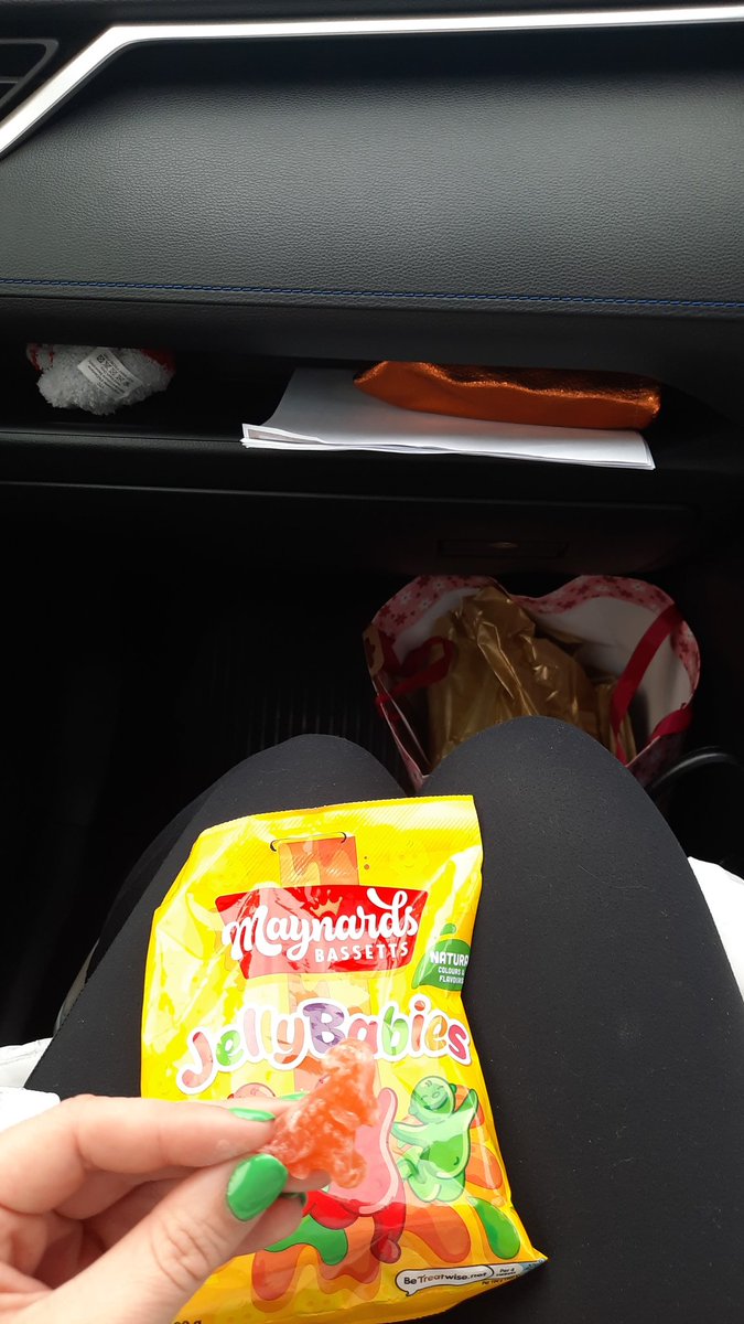 RosieDutton2's tweet photo. @MaynardsBassett @starling_ashton Oh my gosh!!! @MaynardsBassett I found a dinosaur too in my jelly babies!!! Does this mean I win a prize? 😉😁 https://t.co/rdcjuMy1iI