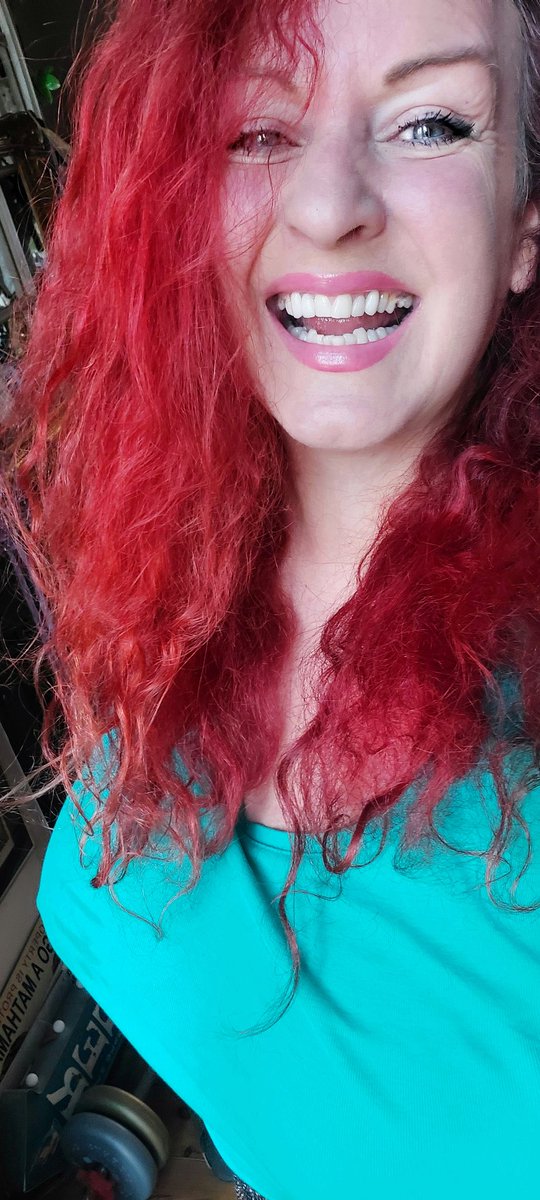 flaminhaystacks's tweet photo. I went to Paddington Fire Station yesterday and didn't even need to produce my ID for people to know who I was.
My hair has now become my official ID.
#fireenginered
#fireengineredhair
#redhair #firefighter
#fireengine https://t.co/tlVCyQIl1E