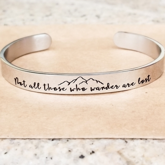 So good I had to share! Check out all the items I'm loving on <a href="/Poshmarkapp/">Poshmark</a> from <a href="/Phluffhead1/">Phluffhead</a> #poshmark #fashion #style #shopmycloset #646main #undefined #aspen: posh.mk/OOh4fJxbOmb