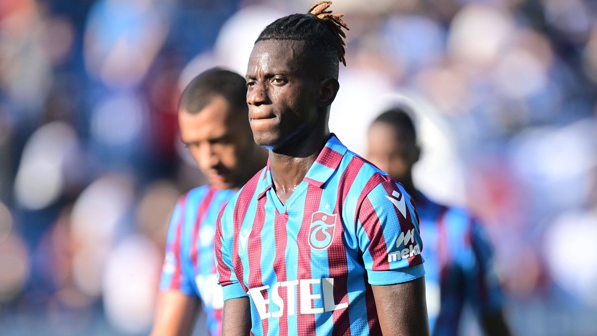TMtr_news's tweet photo. Trabzonspor'da 7.50 milyon euroluk piyasa değeriyle takımın en pahalı 5. futbolcusu olan Edgar Ié ile karşılıklı olarak yollar ayrıldı ❌
👉 https://t.co/2wKFzd8Mag
#trabzonspor #edgarIe https://t.co/VApjfoFo67
