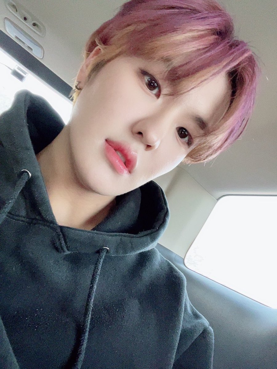 TheKingDom_GF's tweet image. [LOUIS👑]

킹메가 보고싶은날이야❤️

#KINGDOM #킹덤 #LOUIS #루이