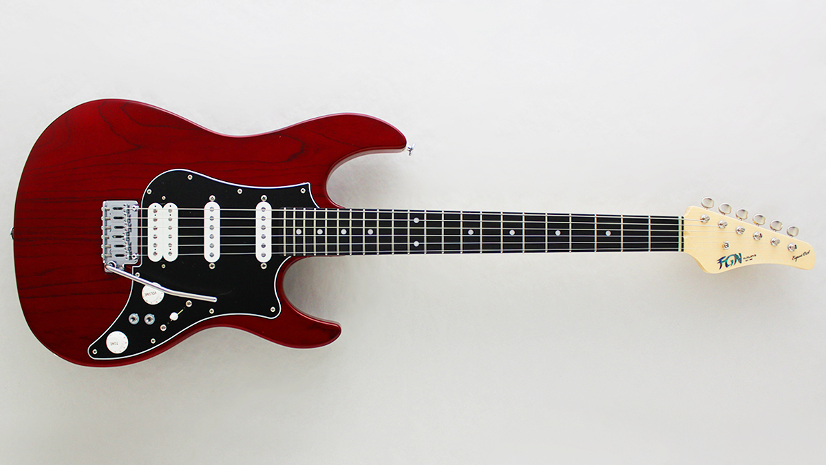 このカラーだけに限らず、最近はとにかくEOSが全般的に人気で、生産が