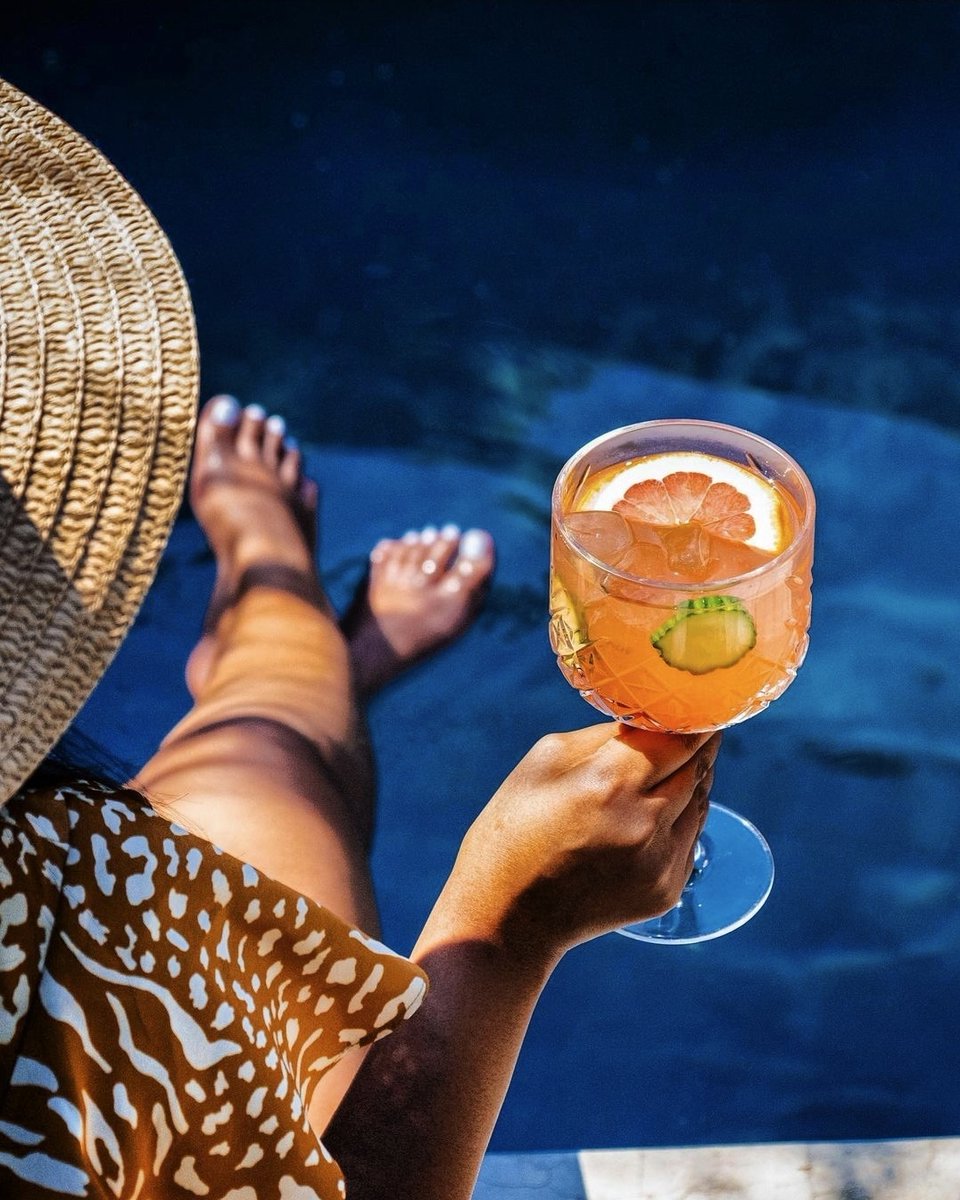 CityofJoburgZA's tweet photo. Summer Friday's are this mood😊

Happy weekend Jozi, remember the city has got plenty of things for you to get up to. Click on the link to find out where you can hang this weekend 👉https://t.co/GkflCvCFH3

📸IG: Pablo House Melville

#ExploreJoburg ^LM https://t.co/zTySTswUy1