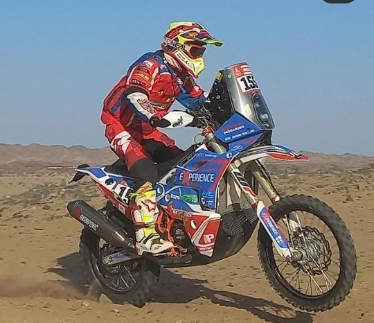 NewsMA2020's tweet photo. @JoaquinDebeljuh terminó el #Dakar2022 en el puesto 61 en la etapa a +00'32' 24 y 58 general a +12'53'12 https://t.co/yY5p9NVByH