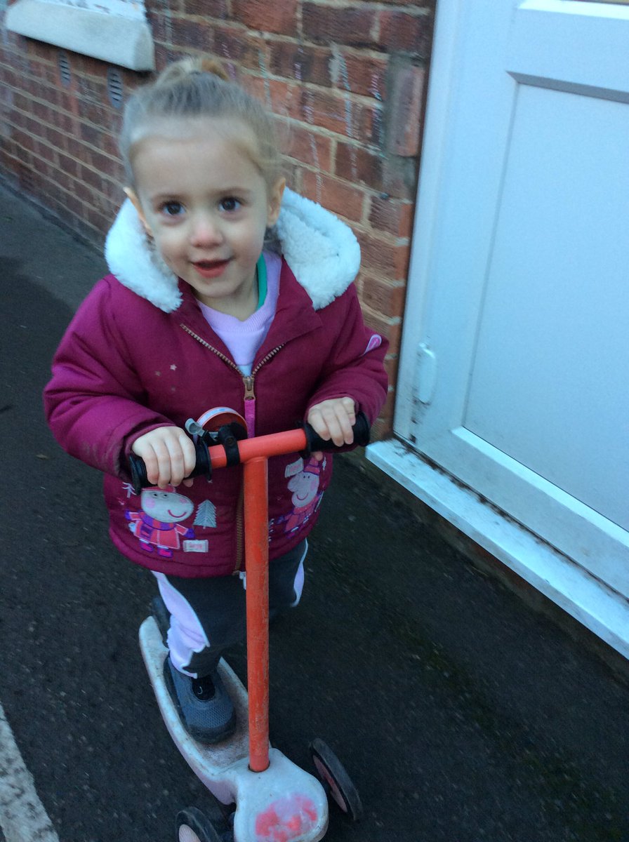 TH_Nursery1's tweet photo. Puffins are riding on the scooters, developing our gross motor skills! 👀👣 #THLearnEY @TangHallPrimary https://t.co/aj6IcsdrhD