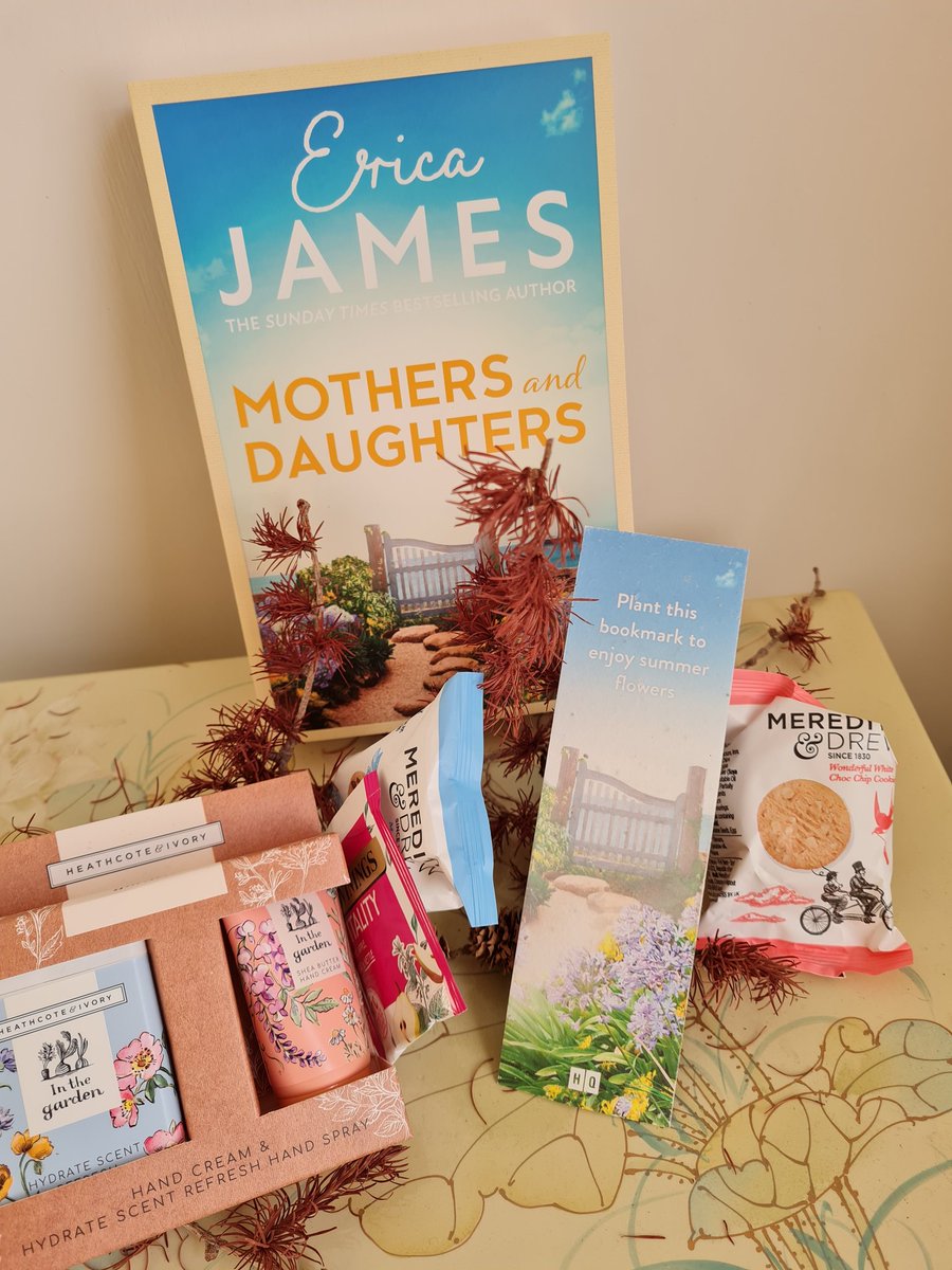 Many thanks to @joe_thomas25 and @HQstories for the proof package of #MothersAndDaughters by @TheEricaJames
‘Even happy families have secrets’
Pub date - 17th March 22! #BookPost #EricaJames #BookTwitter