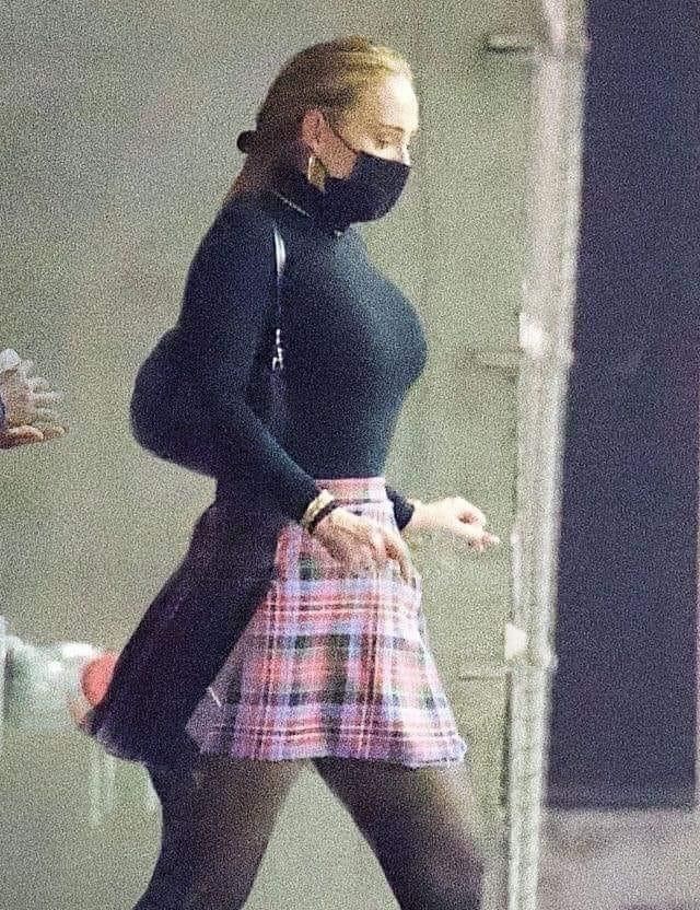 missadkins's tweet image. alexa plays woman like me by adele