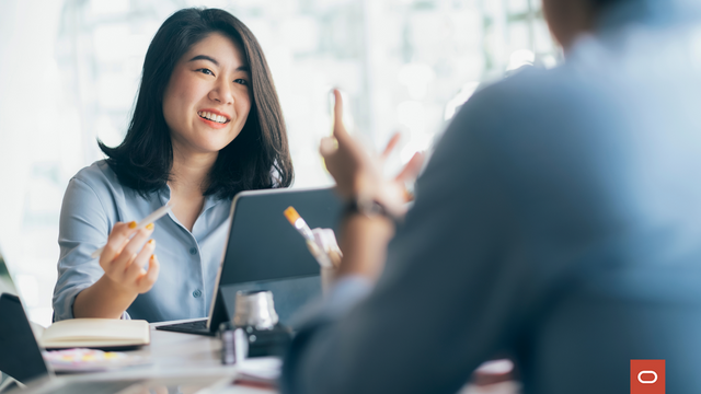 KerryNutley's tweet photo. Women are burnt out and want #flexibility, #equality, and #support in the workplace. Learn if your culture is keeping women from re-entering the #workplace, via @OracleCloudHCM. https://t.co/TcEpOFxWc0 https://t.co/DUCkb9qFQ4