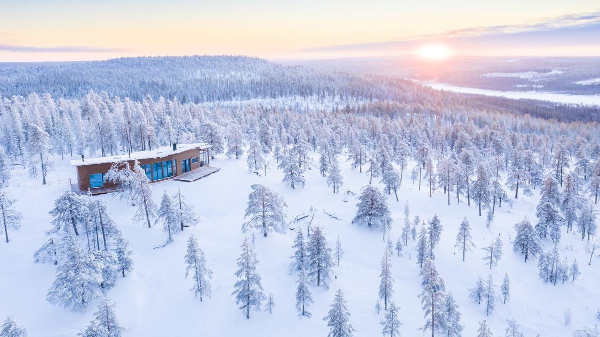 DiscoverFinland's tweet photo. The recently owned Spa and Health Clinic at Octola Private Wilderness is the most exclusive lodge in Lapland &amp; the Nordic region, and the first five-star accommodation facility in the Arctic and Nordics with a negative carbon footprint: https://t.co/iq6SZjDGZy https://t.co/s8qPdpfXpo
