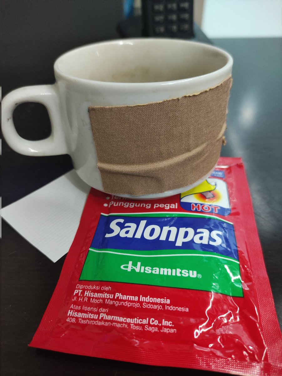 denucup's tweet photo. untuk menjaga kopi tetap panas https://t.co/i4bwyoRHqG