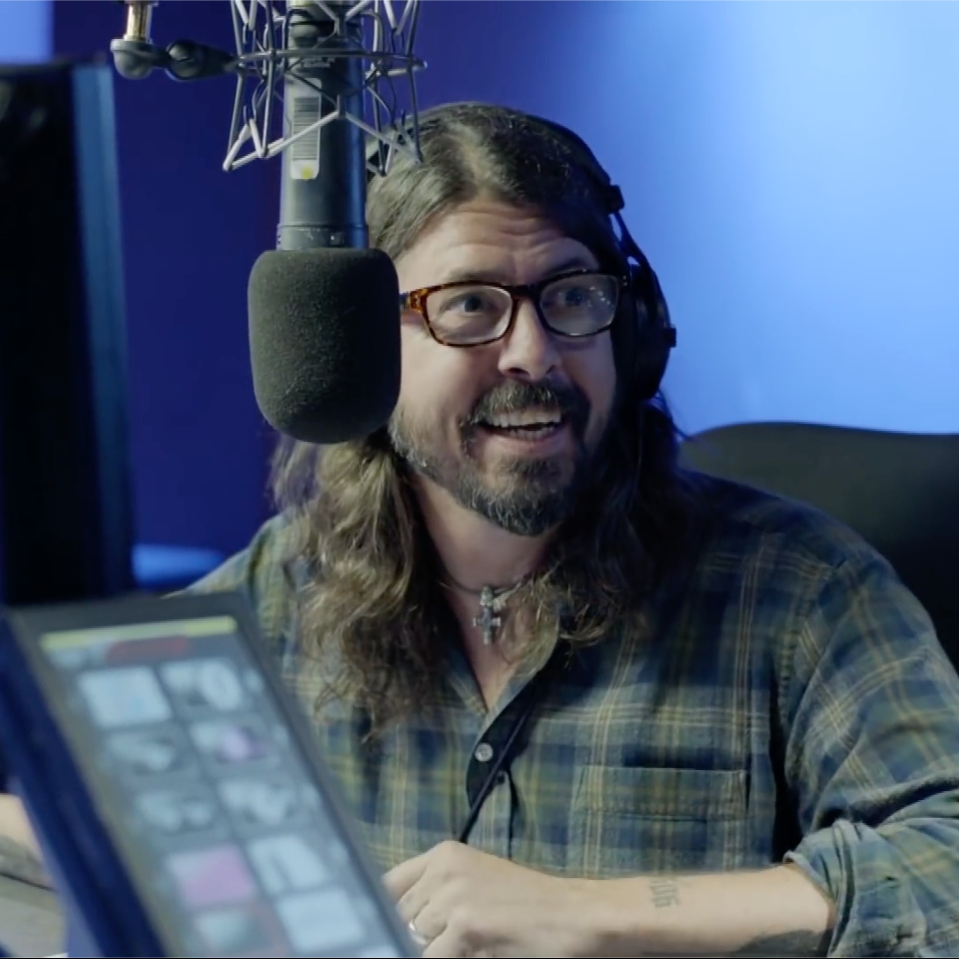 Happy birthday Dave Grohl You are a NATURAL voice-over artist   