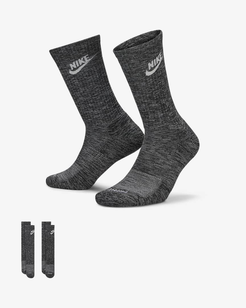 SOLELINKS's tweet photo. Ad: NEW Nike Everyday Plus Cushioned Crew Socks dropped via Nike US => https://t.co/syjjBgq6Z4 https://t.co/8XuctpNxD9