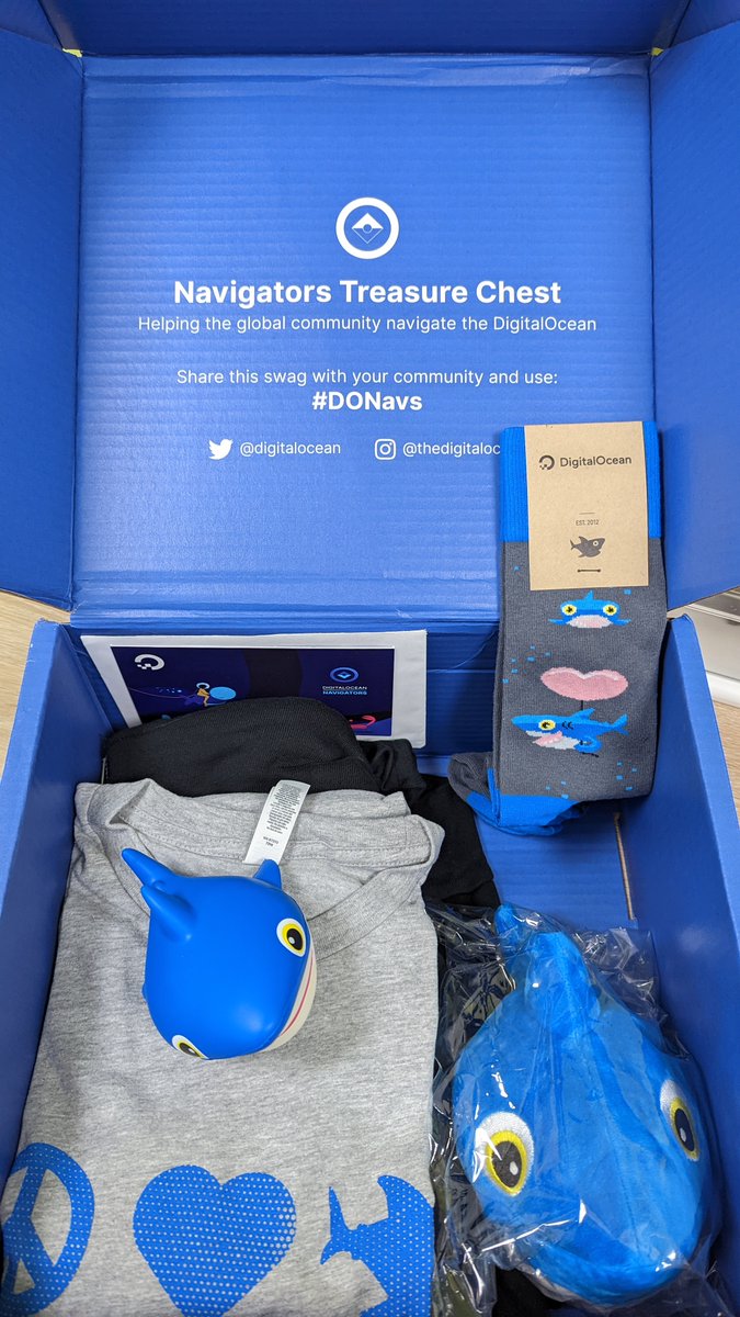 PeterDaveHello's tweet photo. Just received the @digitalocean #Navigator package ๐ฆ ๐๐๐
Awesome!
#DigitalOcean #DONavs https://t.co/lI22QkaIGr