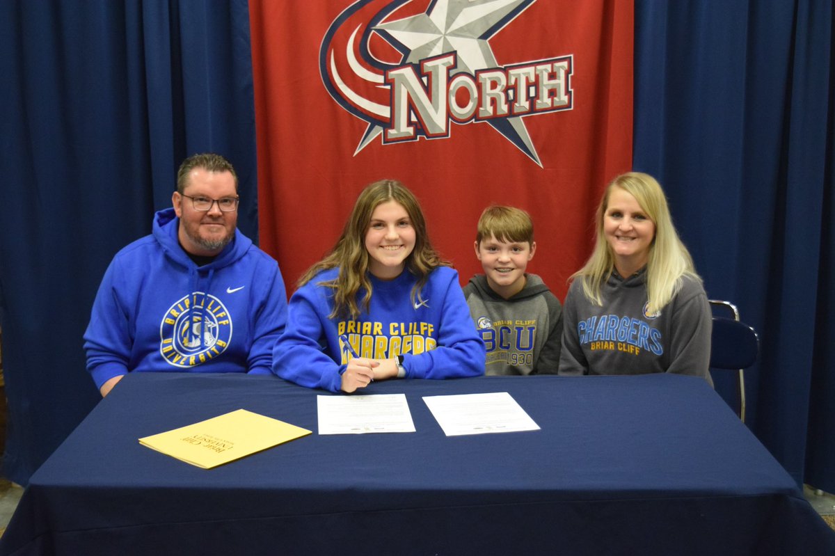Congratulations to our own Avery Beller for signing to play volleyball and golf at Briar Cliff University next year! Proud of all you have accomplished already, Avery! Excited to watch you continue to compete &amp; what is in store for you! @SiouxCityNorth