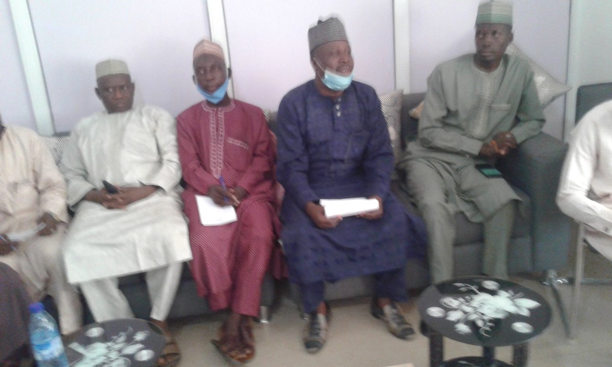 LgAuditors's tweet photo. Auditor-general for Local Governments Kad State Alh.Atiku Musa FCNA, ACCrFA chairing a meeting with d revenue committees of d 23 LGA'S in the state aimed at discussing ways forward to the dwindling revenue accuruable to d 23 LGC's in the State. @GovKaduna @elrufai @kadirsgovng https://t.co/79VejvZu2V