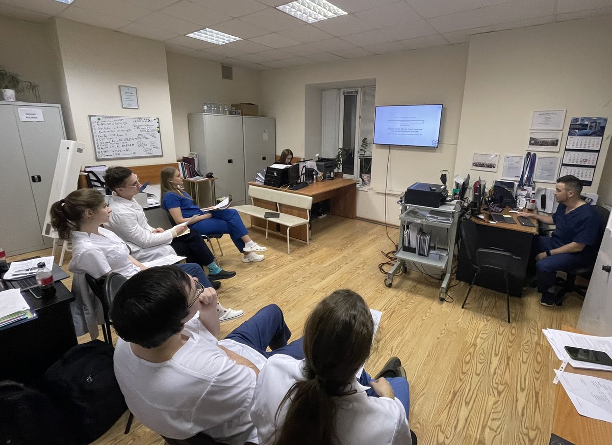 k_azilgareeva's tweet photo. The first #JournalClub in 2022📰 ! From transperineal biopsy to immune checkpoint inhibitors 🔎. Thanks to @marktaratkin @AndreyOMorozov @A_Shpikina @DiBabaevskaya @AK_Bazarkin https://t.co/wWEgpOeTVI