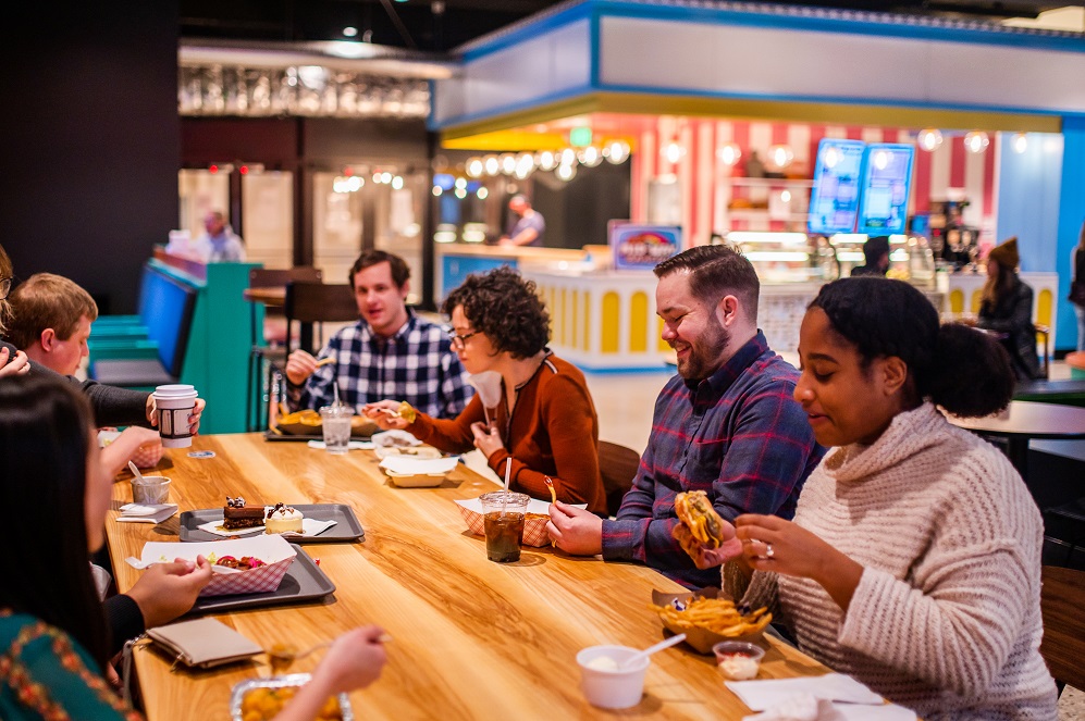 visitmilwaukee's tweet photo. The day is finally here! @3rdStMarketHall has its opening day today and we are so excited the wait is over. 🎉🍔🤳
Here's a sneak peek of what you can get expect while visiting but nothing compares to experiencing it in person!
Congrats on opening day #3rdStMarketHall!! 🤩 https://t.co/FUpD0CSurQ