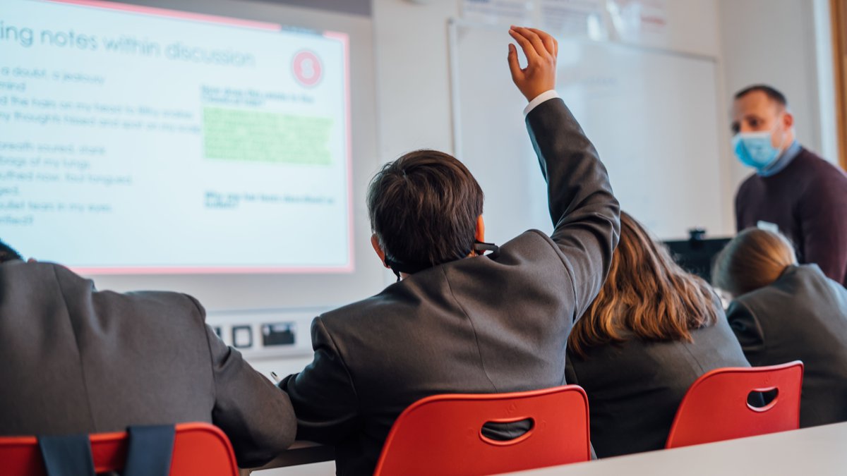 The next application deadline for Brilliant Tutoring Programme tutors is 30th January. If you're a PhD or Master's student and you'd like to support school students rebuild confidence and re-engage with the curriculum, apply today! bit.ly/3qhgpUg #PhDchat