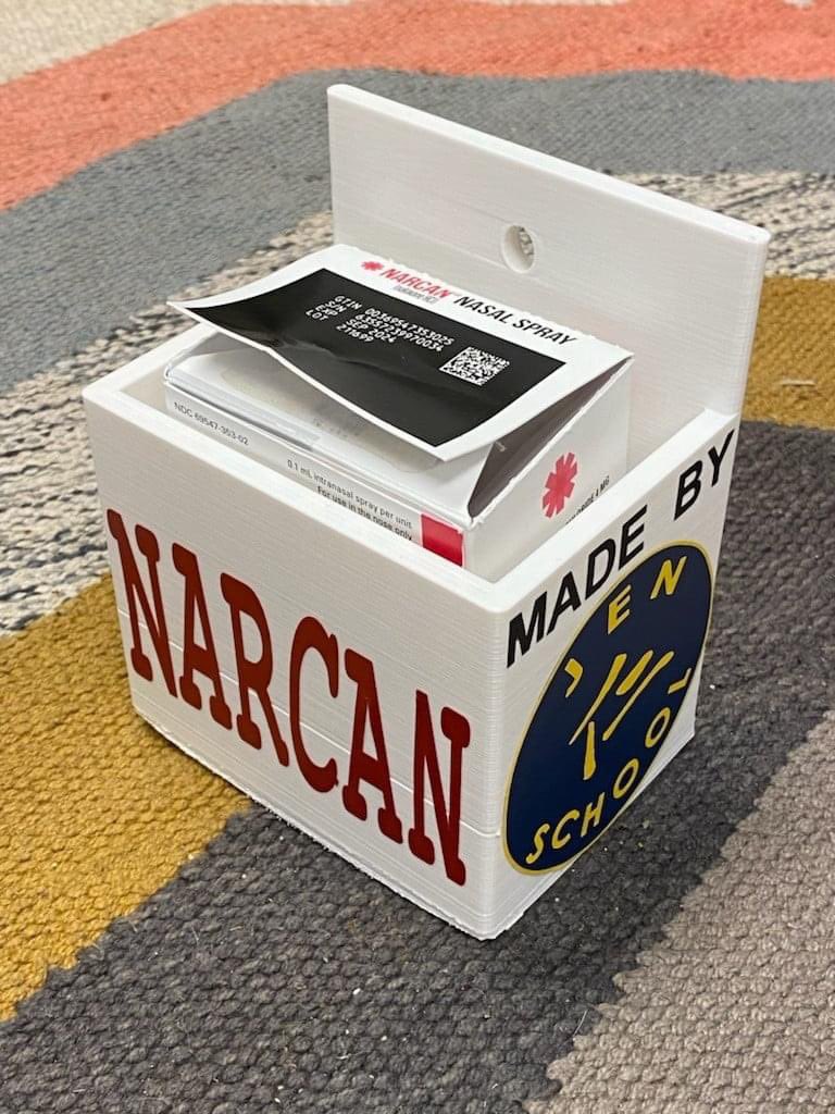 MaryvilleAcadem's tweet photo. Grateful for the #collab of our @JenSchool2 & head of our #recovery programs in creating this #narcan boxes for our recovery homes. For more info, pls visit https://t.co/QOOrTvRe0M #maryville #roadtorecovery #savinglives #makingadifference #jenschool #momsonrecovery #children https://t.co/Hgxy83FqWU