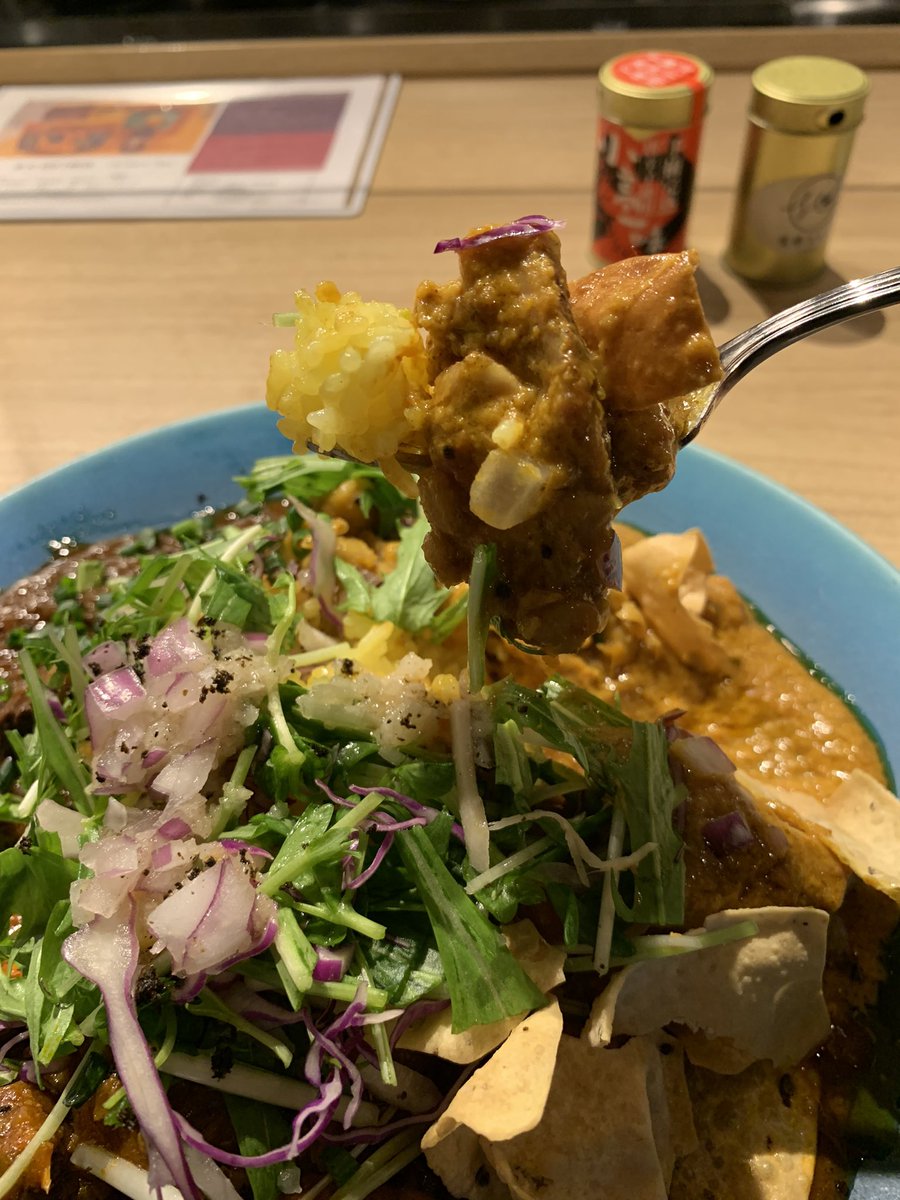 KENG0202's tweet photo. JAPAN CURRY AWARDS受賞のお祝いに笑夢カレーの眞さんの所へ😁
受賞おめでとうございます㊗️
そして、ご馳走様でした‼️
関西の方は大阪は中津駅徒歩すぐで食べることが出来るので是非是非👏
#笑夢カレー
#poweredbym
#mcurry https://t.co/xsLOuL0Df3