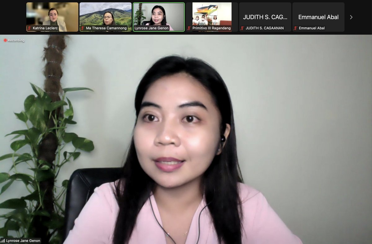 leclerc_katrina's tweet photo. So excited to share this space w/ @lynrose_genon!
Her 📖 chapter shares learnings from Project Young amplifying cocreating advocating peace (#YACAP) 🇵🇭 in establishing healthy youth-led social networks for belonging + shared future for peaceful
coexistence. #youth4peace https://t.co/kXX56bs9iV