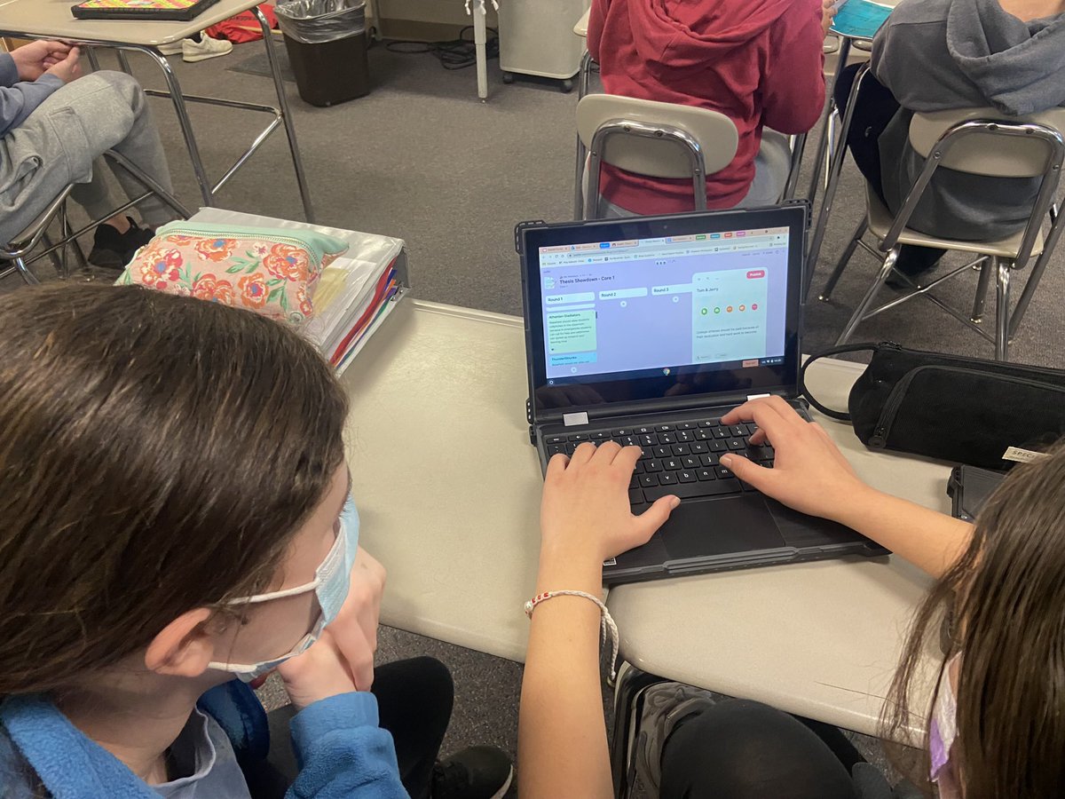 MonicaMeadowsID's tweet photo. Yesterday we had a thesis showdown on @padlet! Students had 3 minutes to work with their partner to write a thesis statement. After the 3 minutes, we voted on the strongest one. #writingcanbefun https://t.co/p5iebP2HUv
