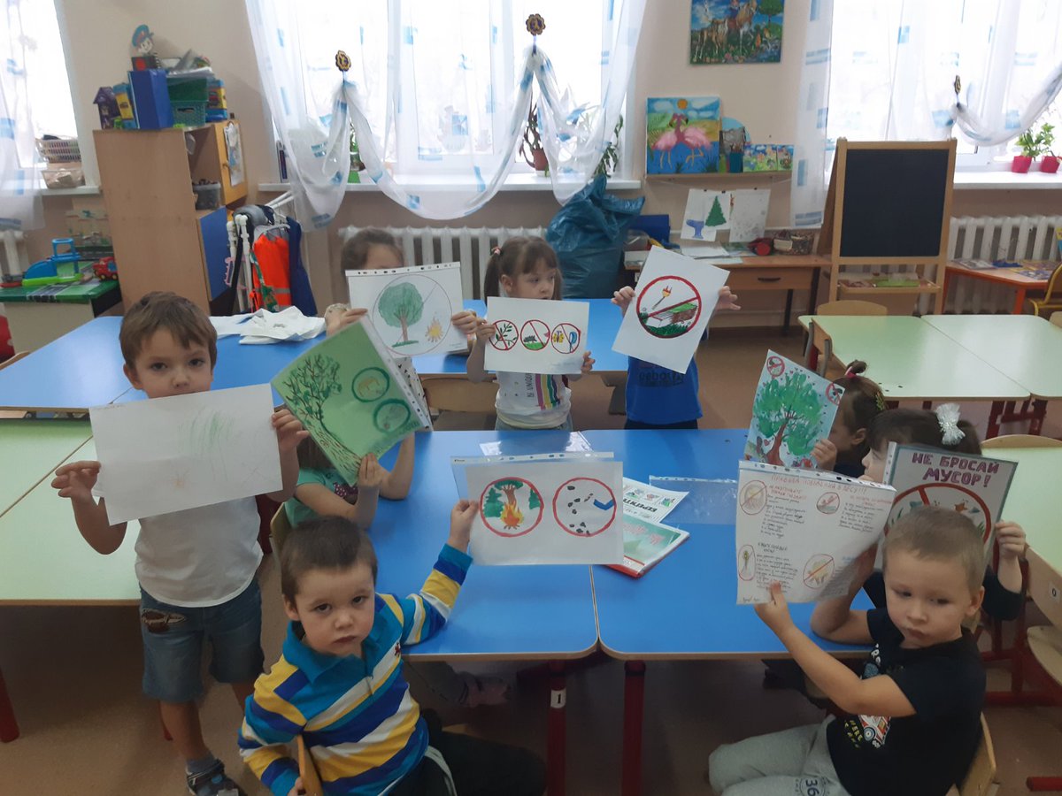 MariMirZ's tweet photo. 2 младшая группа "Боровичок" на тематической неделе января "Дети-друзья природы" узнали, как можно дружить с природой! Совместно с родителями приняли участие в создании альбома "Правила поведения в природе". https://t.co/zQCmbkRVeY