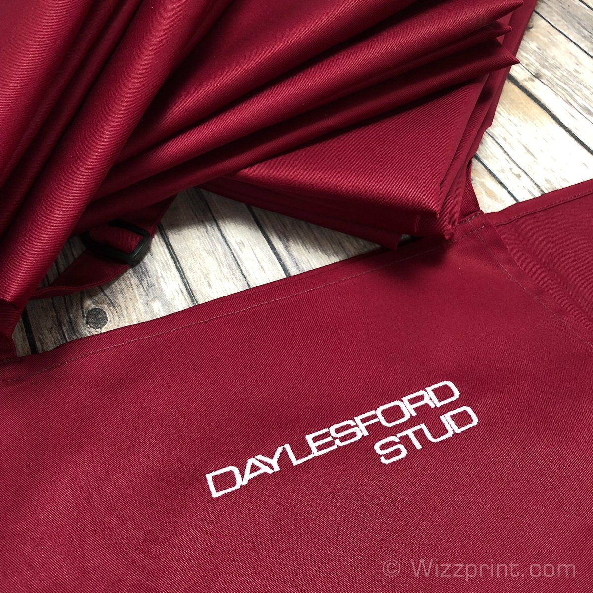 Daylesford Stud racing ahead with Wizzprint workwear! 
#embroidery #brandedworkwear #equestrian #oxfordshire #cotswolds #cotswoldlife  #gloucestershire 
wizzprint.com