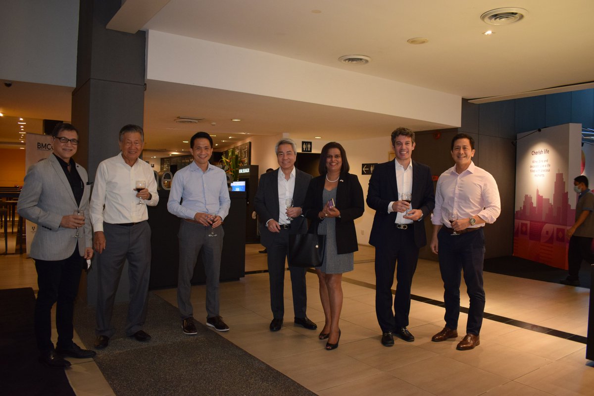 BMCCmy's tweet photo. BMCC New Years Drink!
Our first event of the year! It's such a great venue and food by
@royalselangor
Thank you to everyone for participating, we really enjoyed it. We hope you did!
Smiling face with smiling eyes Great to catch up with all members.
#BMCC #BMCCMember https://t.co/6OFfbuHyxs