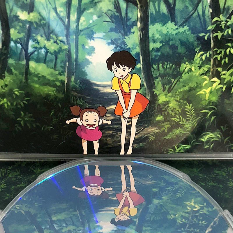 こりゃすげぇ。センスの塊すぎる。開けた時まで素敵。「ジブリのDVDケース」