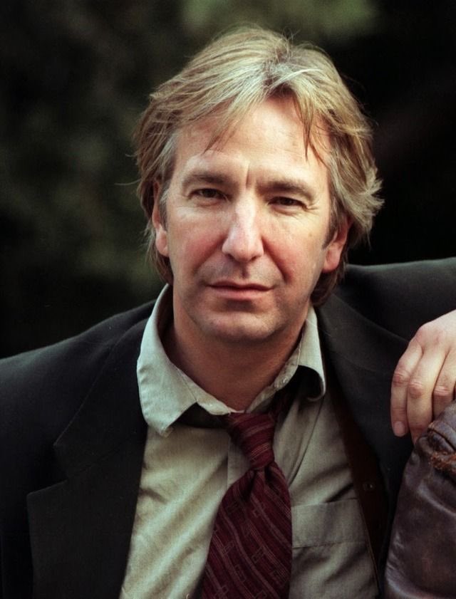 lnfosSeriesFR's tweet photo. Ça fait aujourd’hui 6 ans que Alan Rickman nous a quitté. Qu’il repose en paix 🤍🕊 #always https://t.co/b5WxZ6SB9R