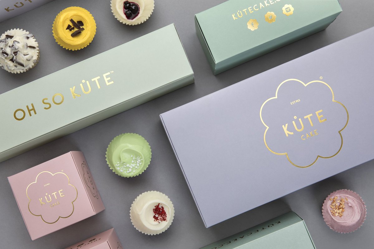 KuteCake's tweet photo. Luxury Packaging 😍 #treats #gifts #CupCake #chocolate #yummy #office #gifting https://t.co/WLNSminaj2