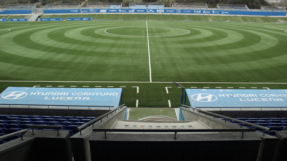 ⚽ Un triangular de equipos veteranos estrenará el césped del #EstadioMunicipal.

Partidos entre El Valle CF, el CD Gorditos y la A.D. Real Vaso. 📍Domingo 16 de enero ⏰desde la 10 horas.

Más info 👉 lucena.es