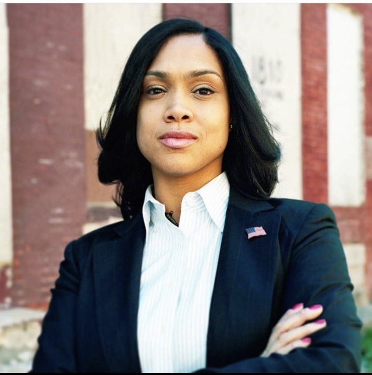 TheAmClique's tweet photo. #APReport: What are your thoughts on these federal charges that State’s Attorney, Marilyn Mosby, has been charged with? @92QJamsBmore @UrbanInformer @Dj_AngelBaby https://t.co/c4mQPtxI5D
