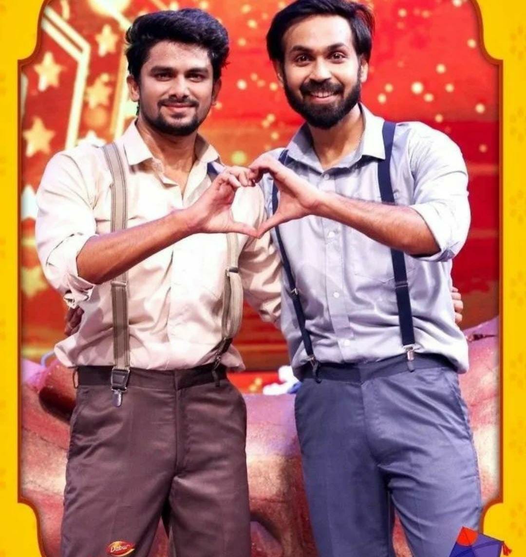 Vikrant18877's tweet photo. #Sunny and #Maanas Friendship is One of the Best Things to happen in #BiggBossTelugu5

Hope They Continue to be the Besties for Life ❤❤❤ 

Eagerly Waiting for Their Dance Performance Tomorrow 🤩🤩🤩

#BraceYouselfForManSun @VJSunnyTrends @TrendsMaanas https://t.co/04eBiDxsn6
