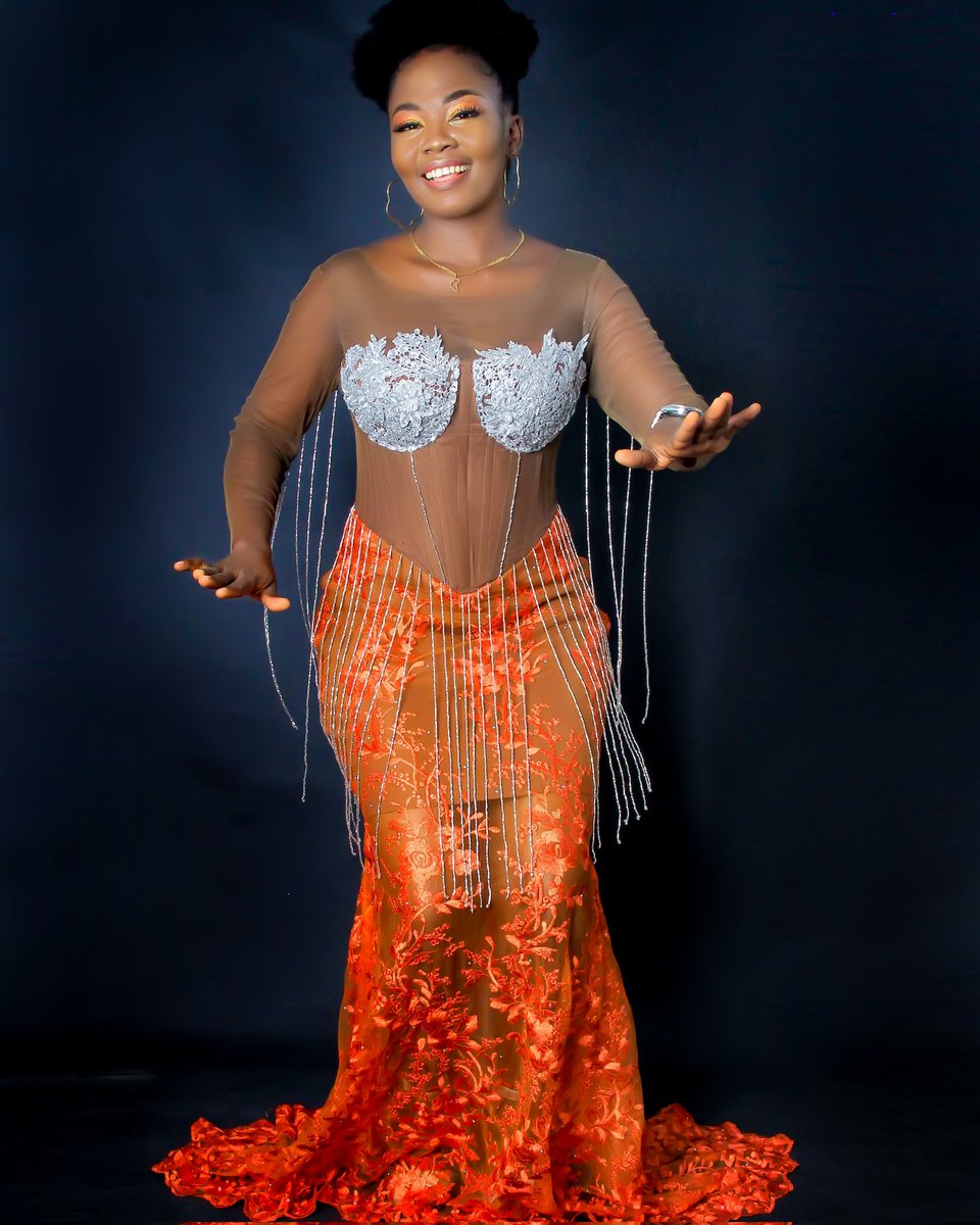 chiomasstitches's tweet photo. Corset dress
❤️
#chiomasstitches #corset #bespoke #lagostailor https://t.co/6CgNWxQ19V