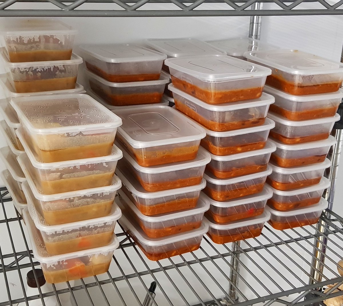 Our community cafe isn't open right now but we've premade some chilli &amp; scouse meals. They are FREE to pick up, just come down &amp; ask a member of staff for some 🍽

Open till 4pm today ❤